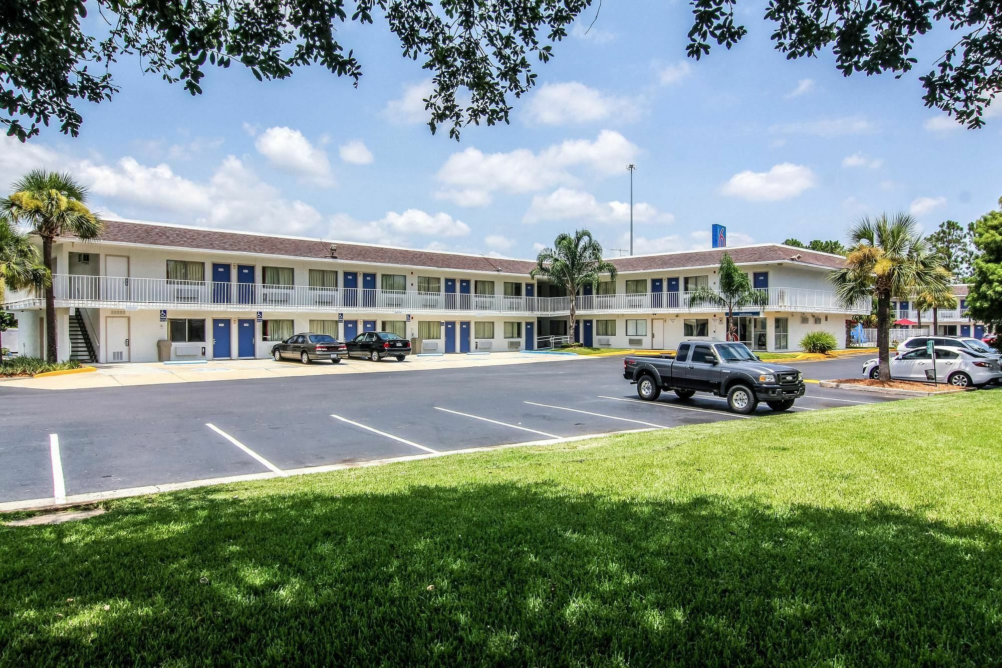 Hotel 6-jacksonville, Fl - Orange Park 2*